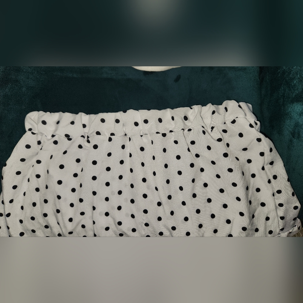 FINAL PRICE!! 2 PIECE POLKA DOT SKIRT SET !! - Picture 4 of 5
